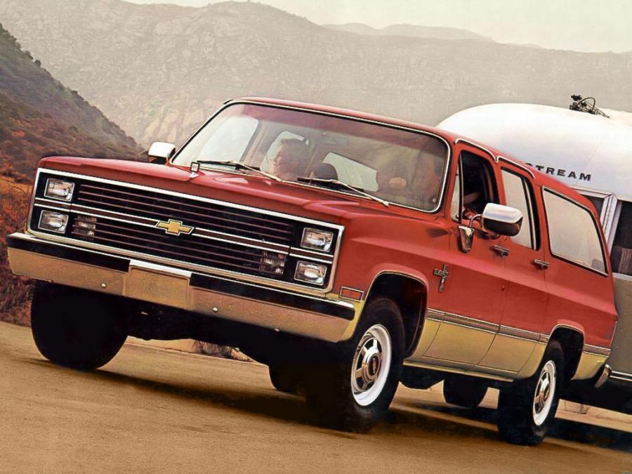  Chevrolet Suburban 1983 года  (фото 4 из 5)
